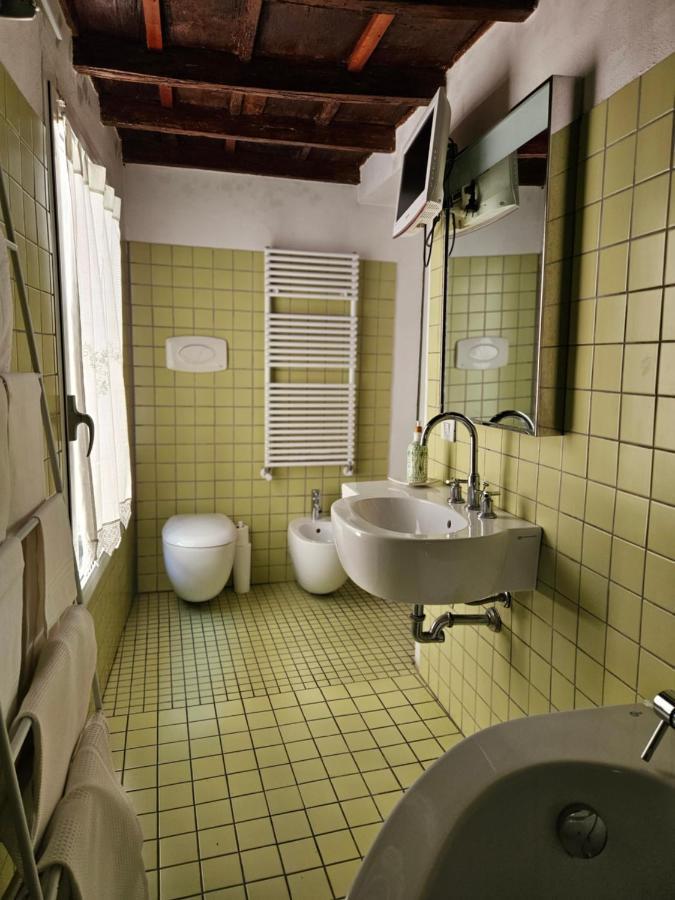 Vm Siro Comi Leilighet Pavia Eksteriør bilde